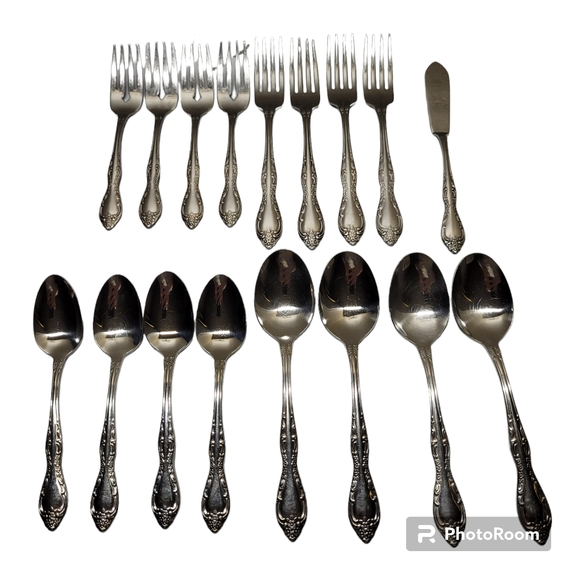 *M5 Bourbon silverwear by ONEIDA SILVER 17 peice set forks spoons butter - Picture 2 of 7